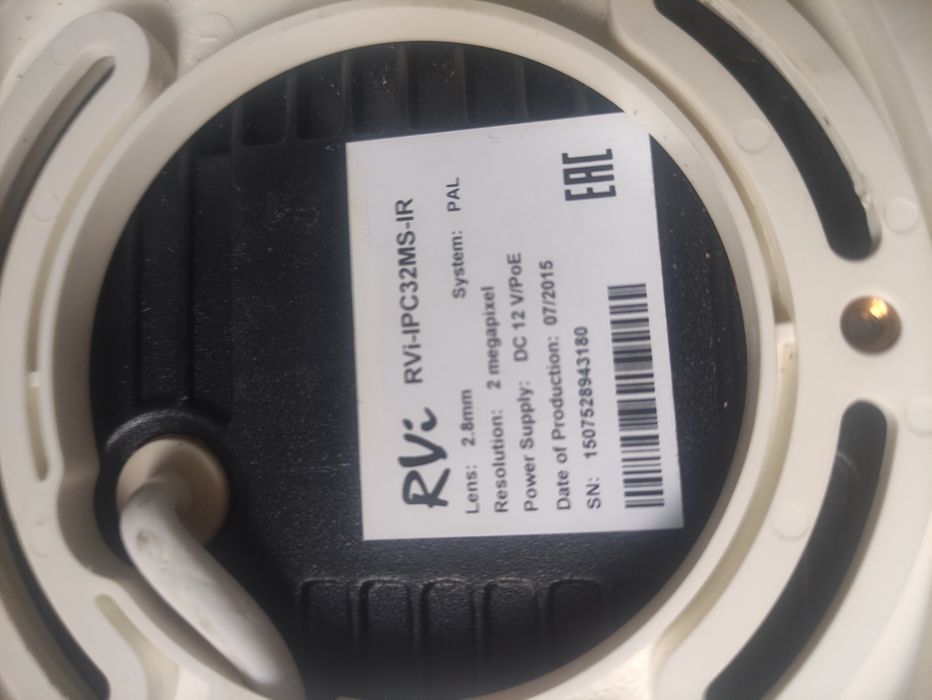 Комплект для IP видеонаблюдения - видеорегистратор  и 3 камеры.