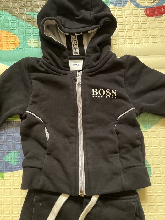 Set Hugo Boss pentru băieți – 6 luni (trening + cardigan)