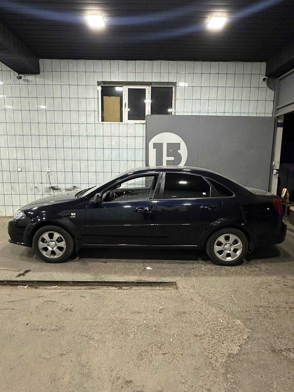Chevralet Jentra Darkmoo blue