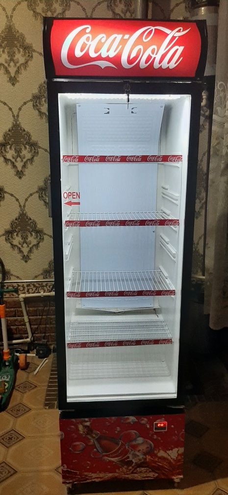 Холодилник витрина