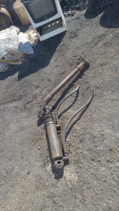 Рулевой цилиндр продам на МАЗ