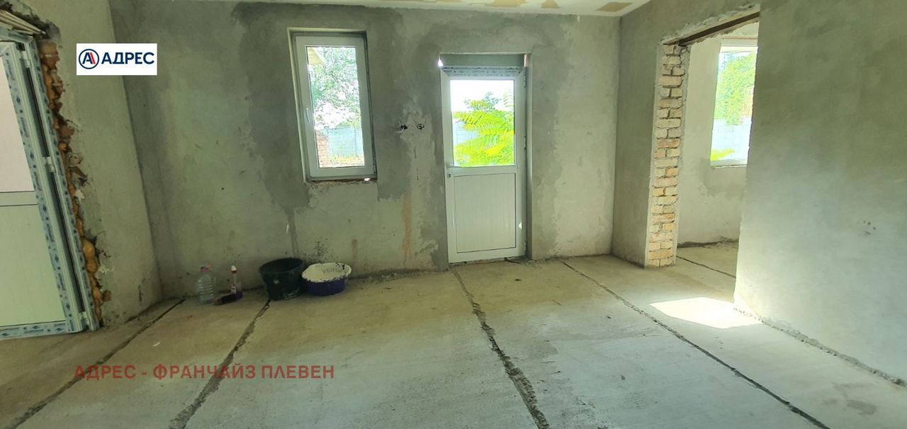Продава се Къща в с. Върбица, Област Плевен - 150 кв.м за 254 €/кв.м - Снимка #7