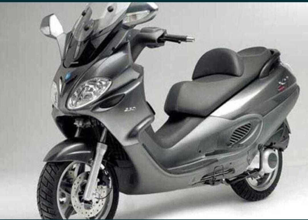 dezmembrez piese motor carene cdi  piaggio x8 x9 x10 mp3 beverly evo