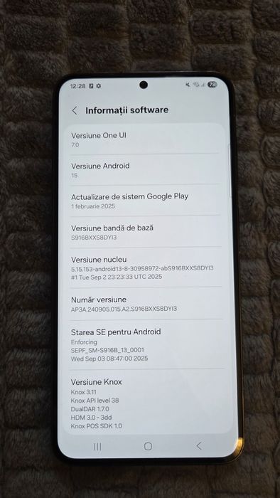 Telefon mobil Samsung Galaxy S23, Dual SIM, 8GB RAM,512 GB, 5G