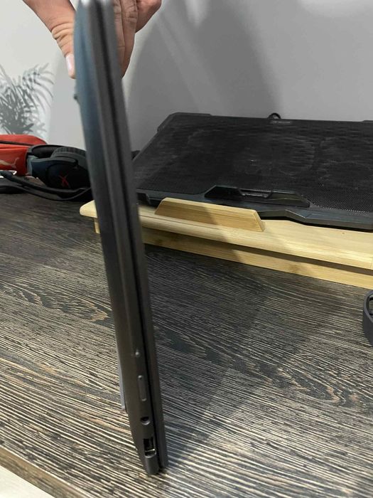 Laptop ultraportabil lenovo yoga pro 7 14APH8