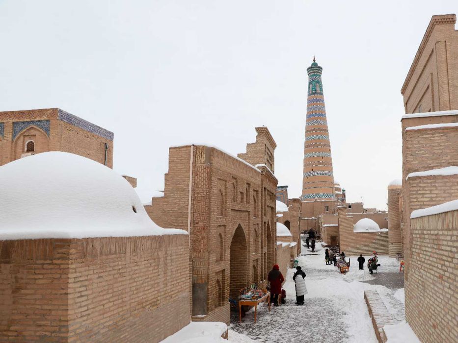 Зимние сокровища древней Хивы: Экскурсия путешествие в сказку с гидом