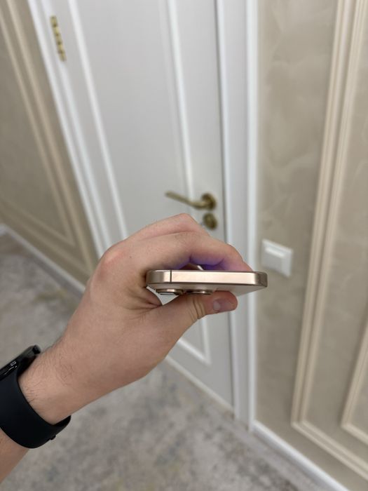 Iphone 16 pro 256gb yomkost 90%