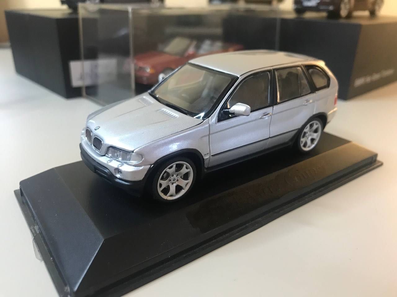 Macheta Bmw X5 1:43 Minichamps