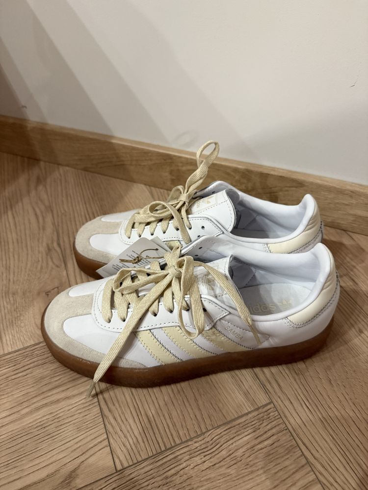 Чисто мови Adidas Samba
