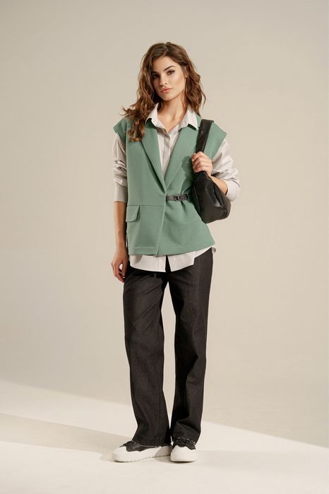 Продам женские костюмы под реализацию