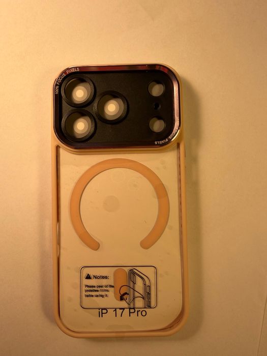 Кейс iphone 17 pro