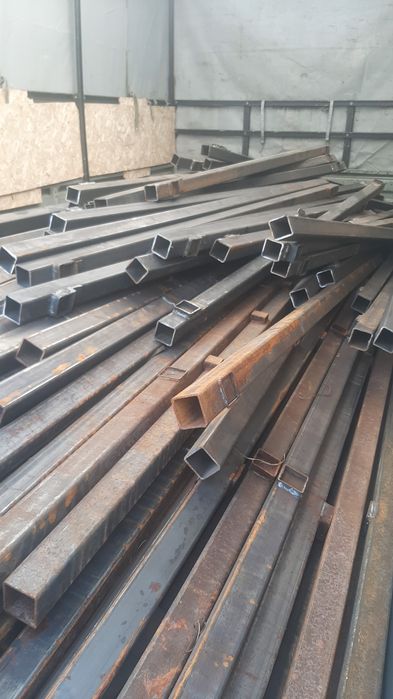 б/у квадратный метал