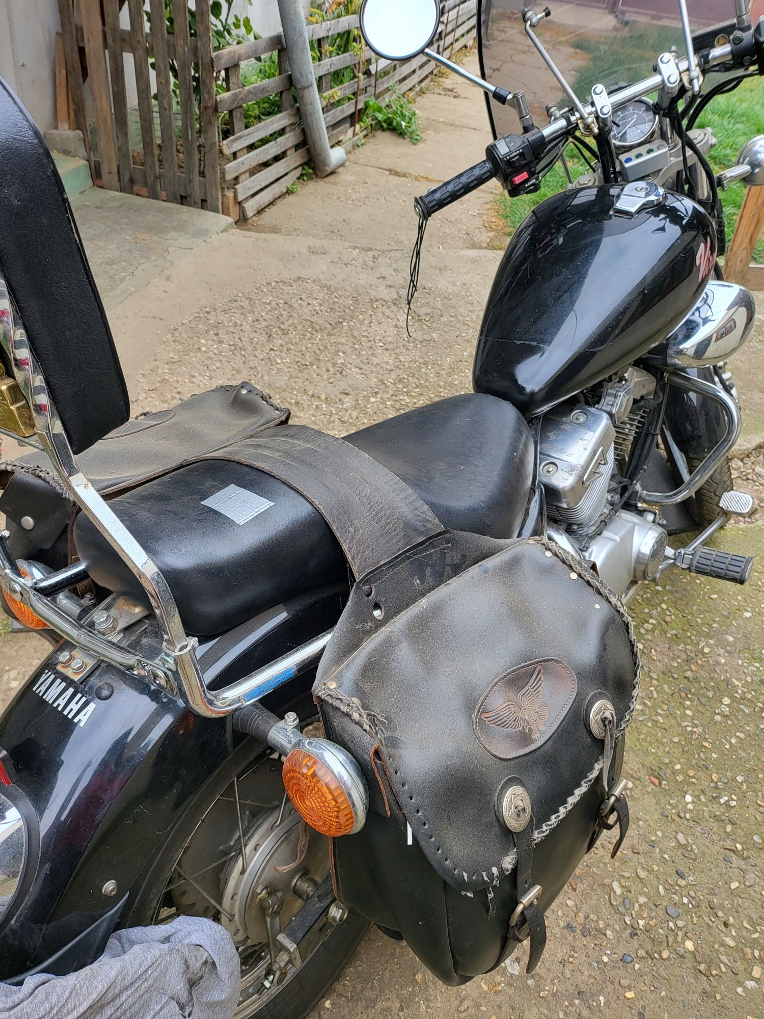 Yamaha Virago 250cm & Yamaha R6