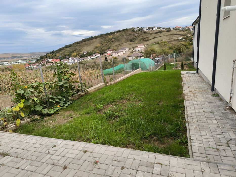 PROPRIETAR vând casă individuală în Dezmir, 172 mp utili, 440 teren