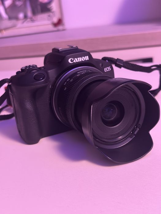 Canon EOS R100 + RF-S 18-45mm