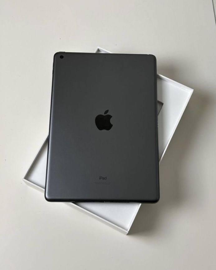 Новый iPad 9 64GB + Apple Pencil 1