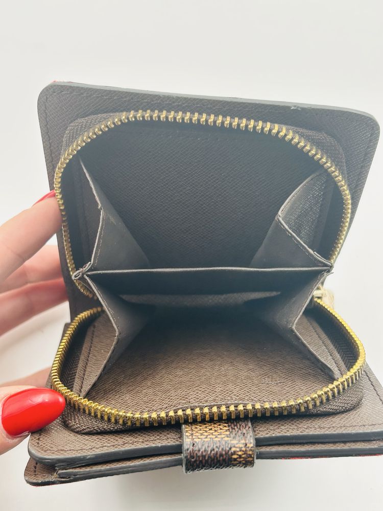 Louis Vuitton дамски портмоне