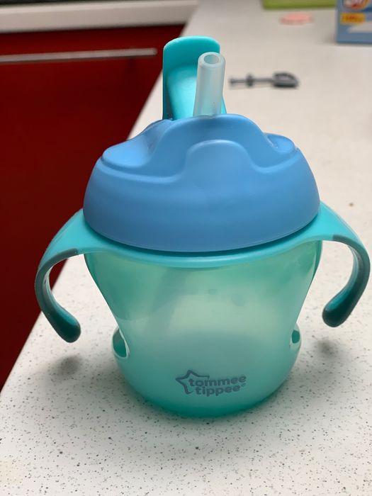 Dispozitive hranire / feeder Munchkin si cana cu pai Tommee Tippee