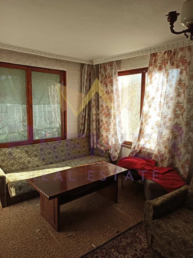 Продава се Къща в Тервел - 240 кв.м за 125 €/кв.м - Снимка #9