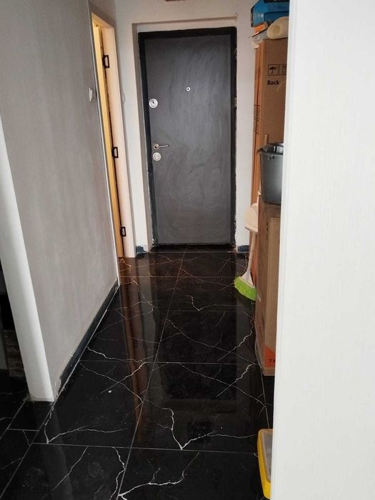 Garsoniera in Onesti,  etaj 3, renovata nou, zona centrala