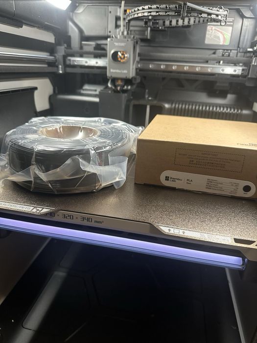 BambuLab PLA Basic refill филамент