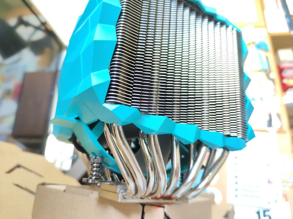 Cooler Iceberg Thermal IceSleet X9 TR