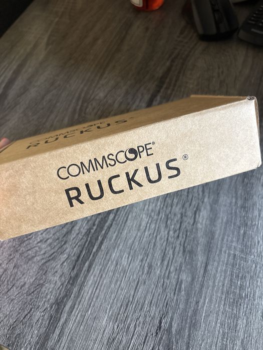 Ruckus H550 punct de acces WiFi