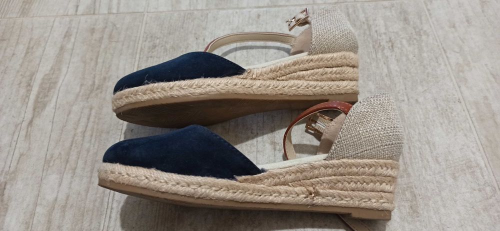 Балеринки като нови