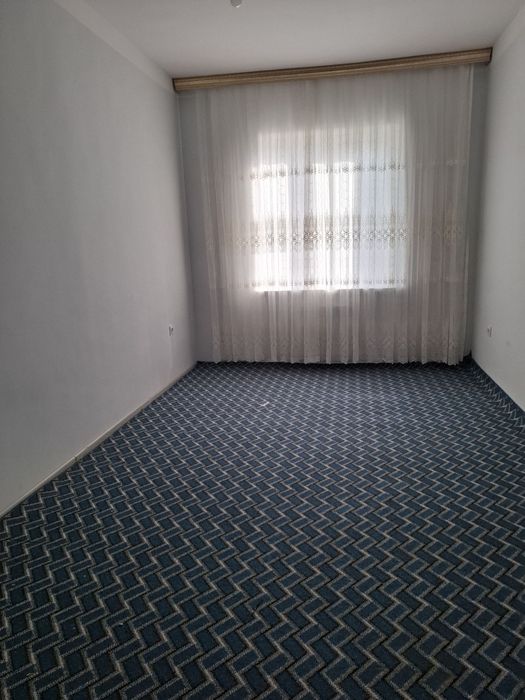 Yangi Andijonda uy sotiladi xarbiy domdan