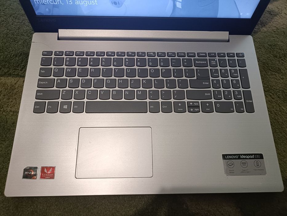 Vând laptop Lenovo ideaped 330-15ARR