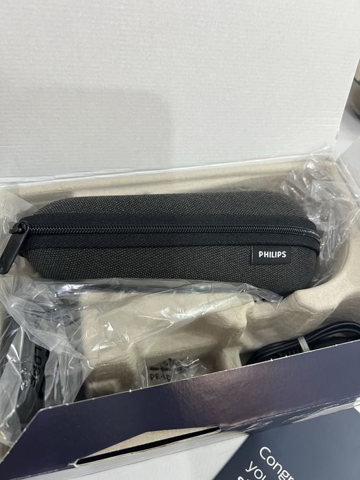 Продам абсолютно новую электробритву Philips