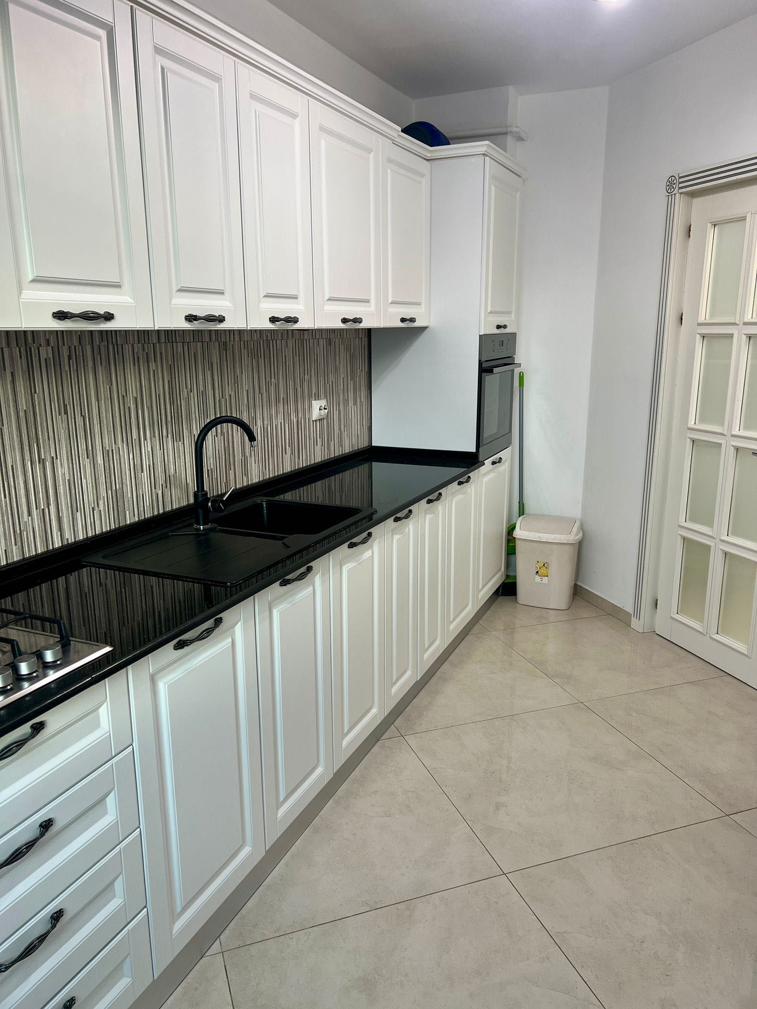 Persoana fizica - Apartament cu 2 camere decomandat, mobilat si utilat