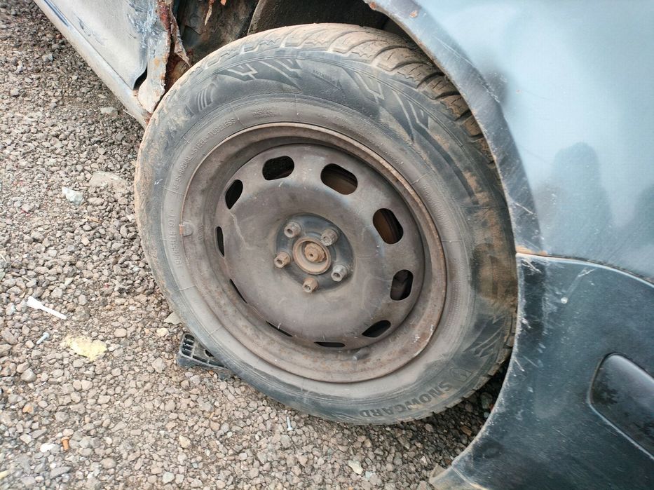 Dezmembrari  VW GOLF 4  1997  > 2006 1.6 Benzina