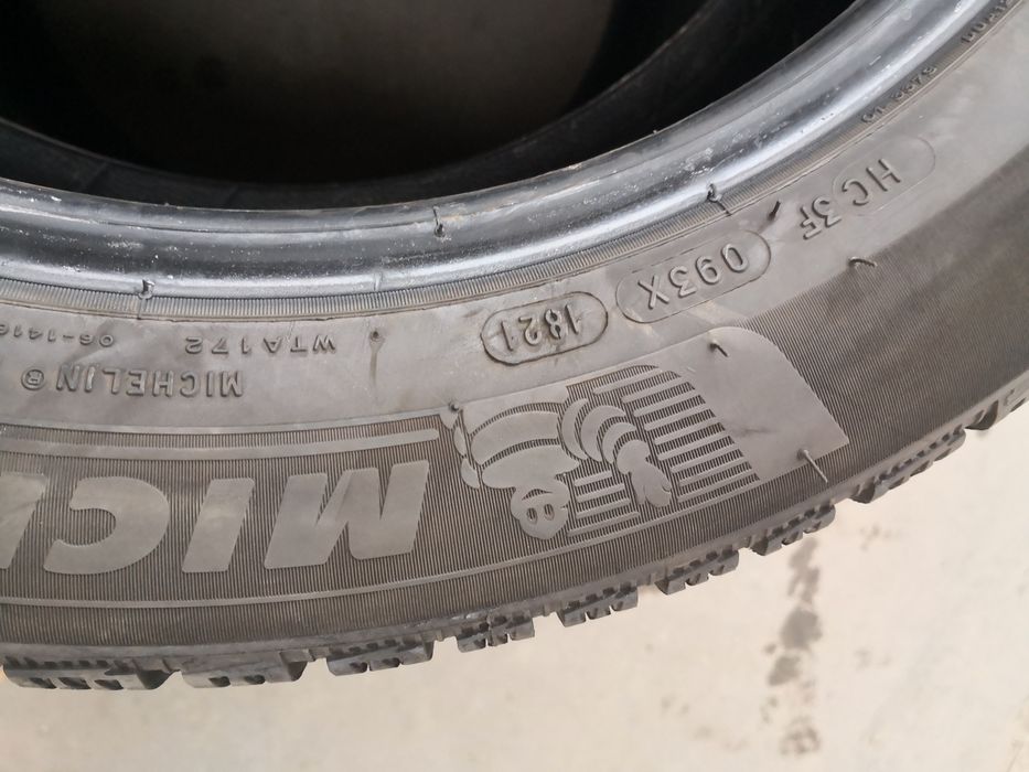 215 55 17 цола гуми Michelin dot 21