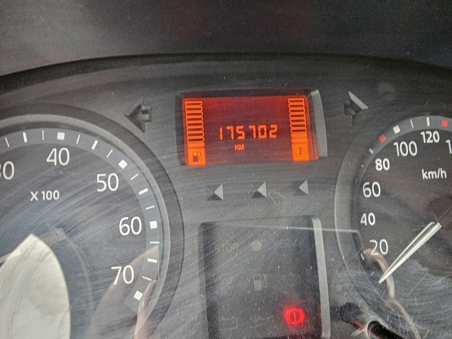 Auto Renault clio