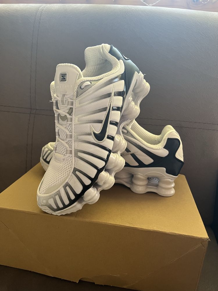 Nike shox tl.