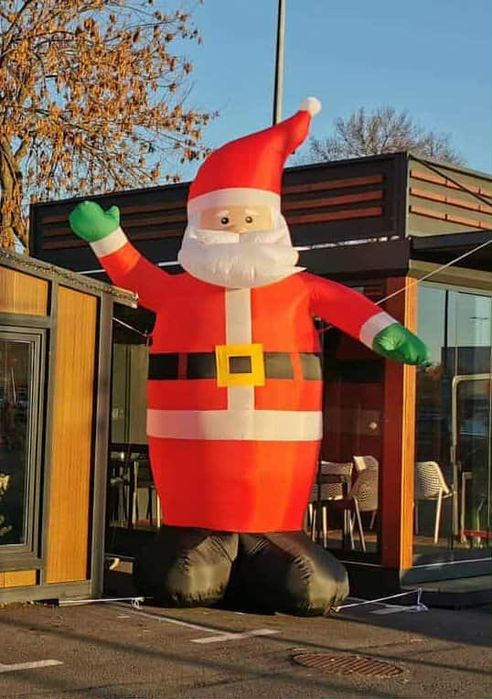 Насуваем Дядо Коледа 4,5 м. височина