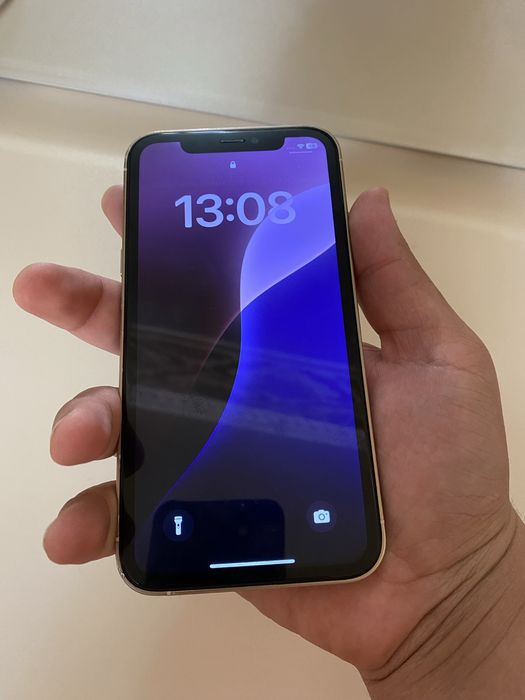 Iphone XR 16 pro korpusda