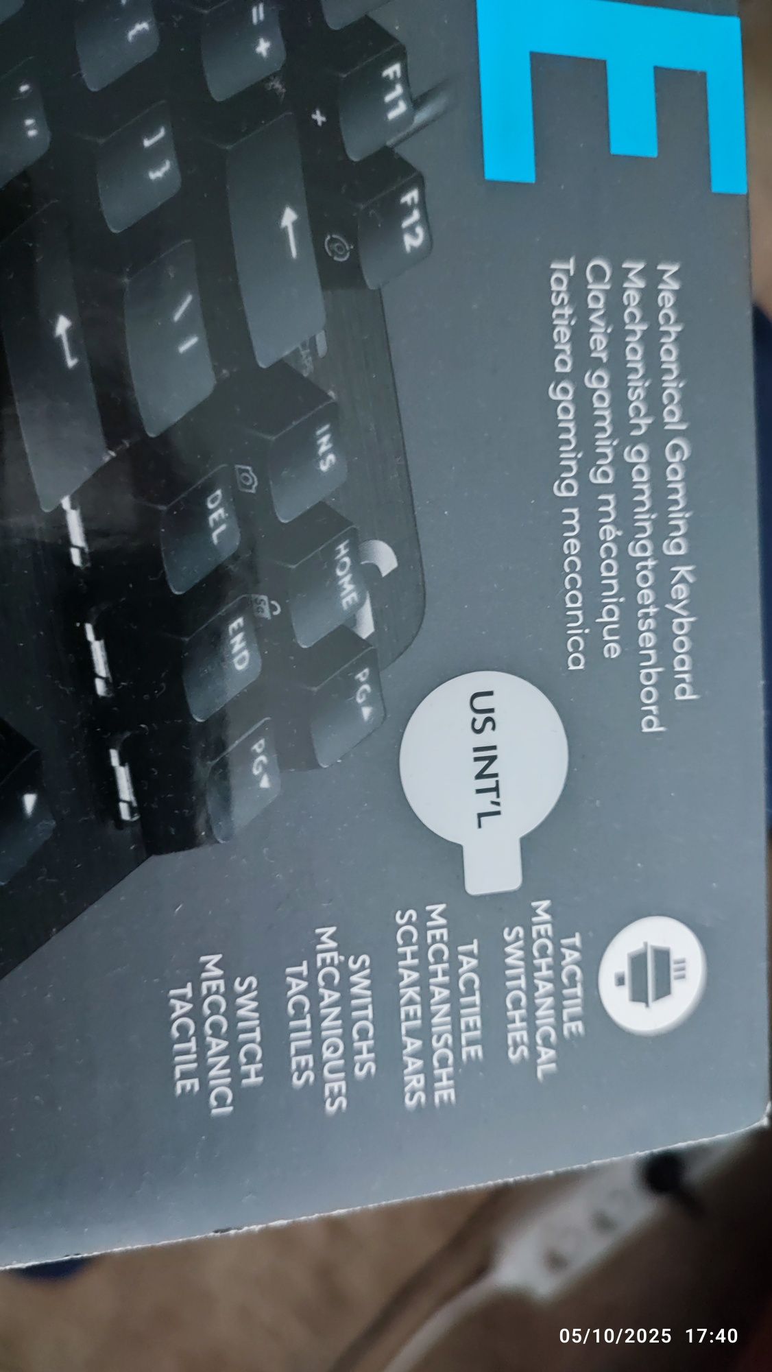 Клавиатура Logitech нова