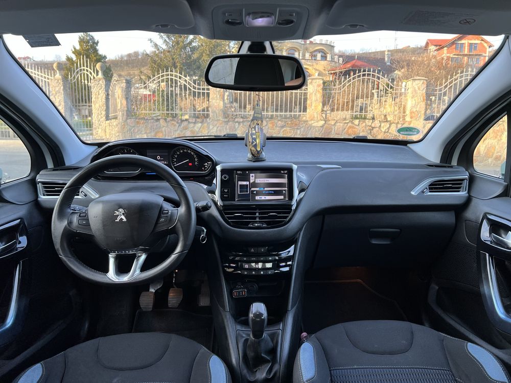 Peugeot 208 Allure gpl 1.6 (2013)