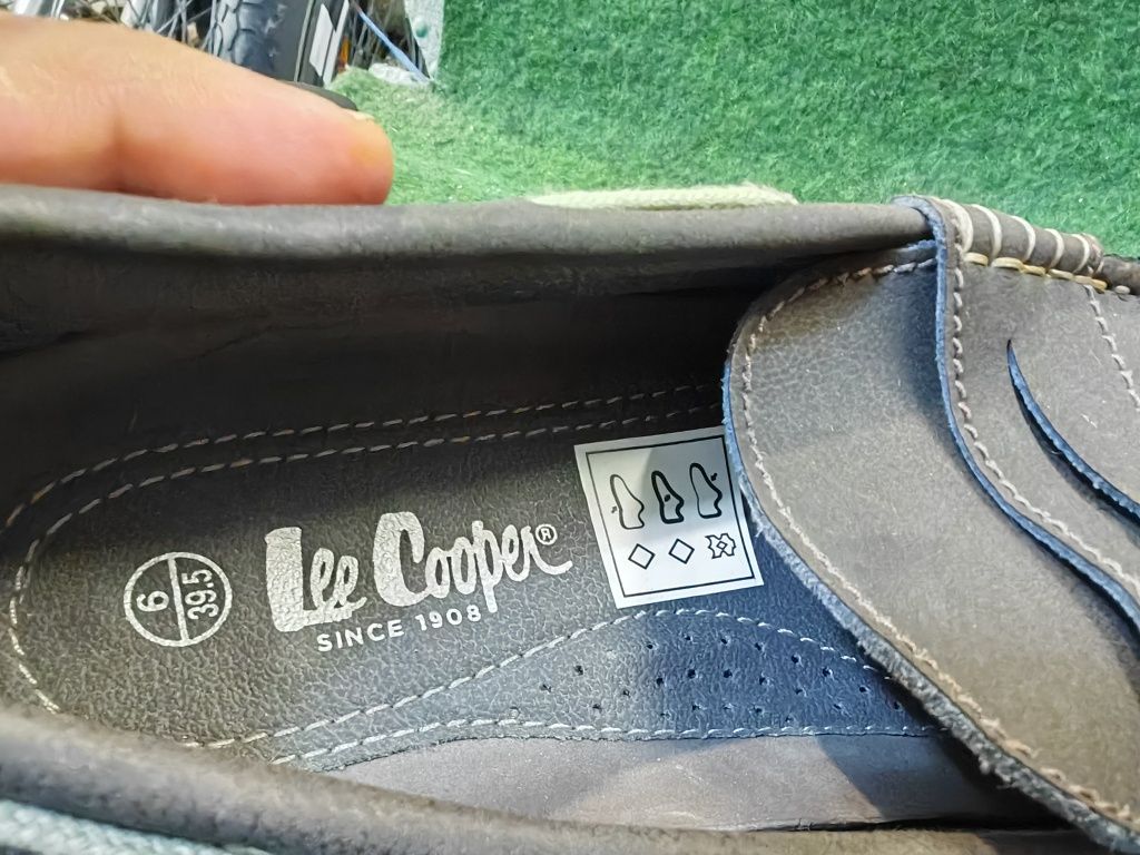 Страхотни оригинални мокасини Lee Cooper 39,5 номер