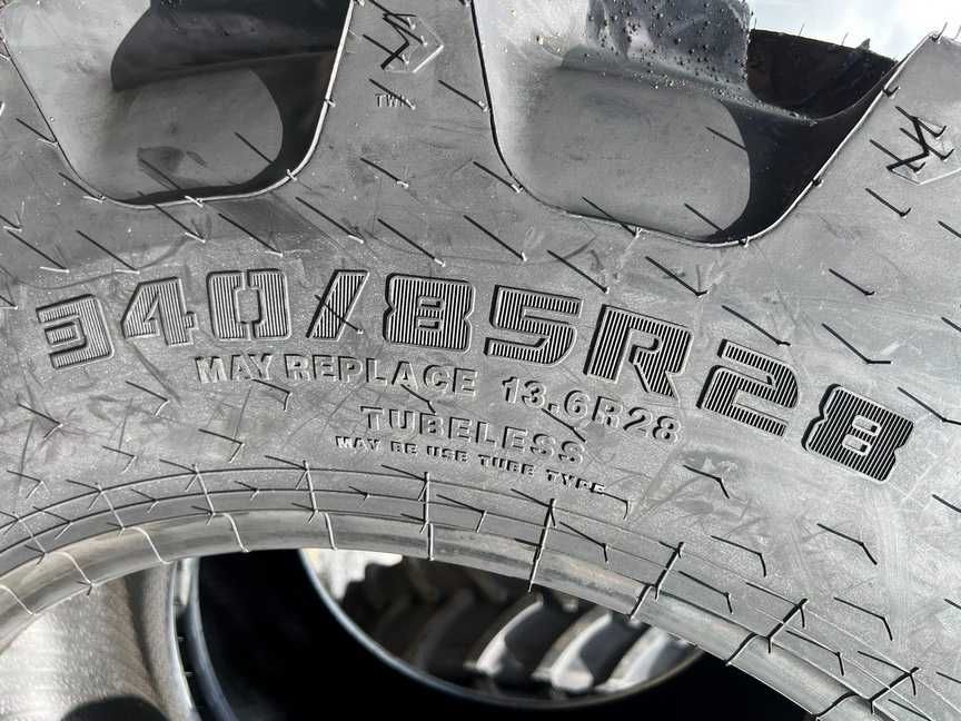 Anvelope noi 340/85R28 marca CEAT radiale pentru tractor