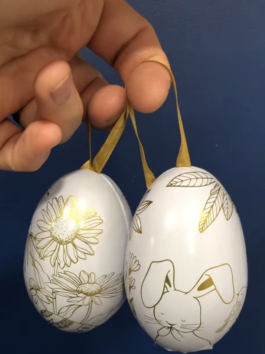 Ou metalic decorativ potrivit si pentru surprize cadou