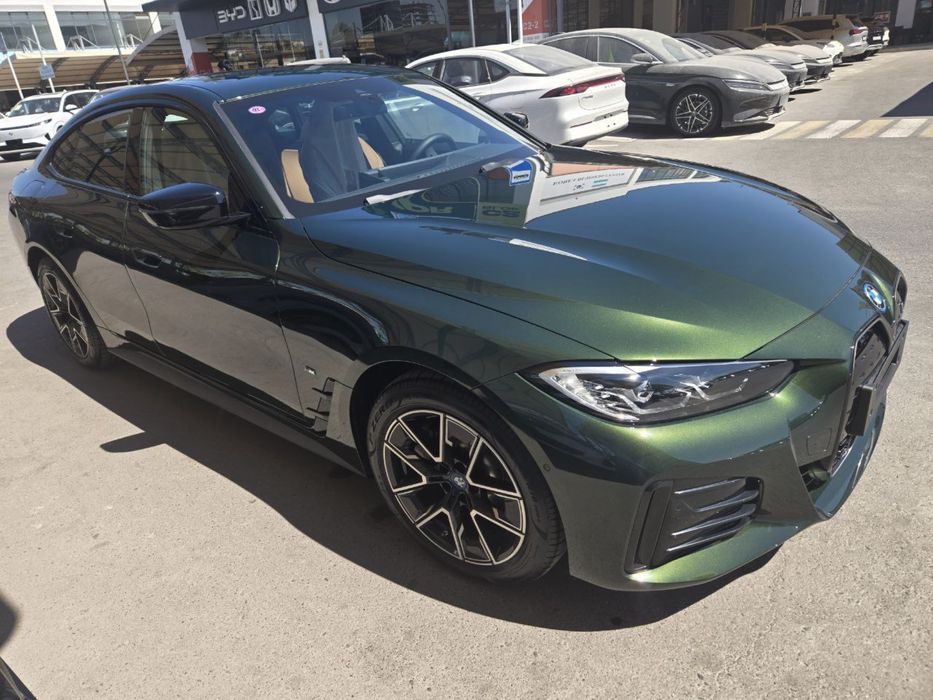 Bmw i4, 40L Msport Germaniya  2024  0 probeg 625 km zapas xod