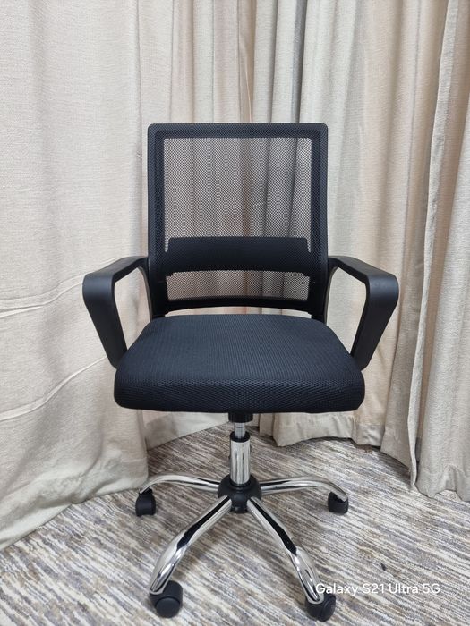 Ofis uchun kreslo