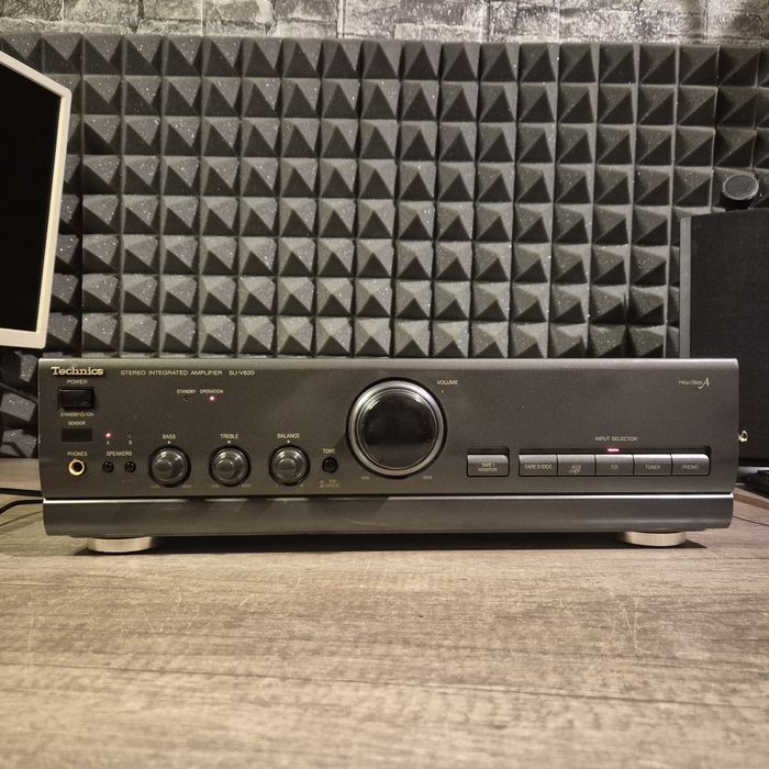 Усилвател Technics SU-V620