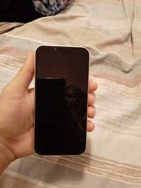 IPhone 13 , белого цвета 128гб , 6 месяцев пользования срочно