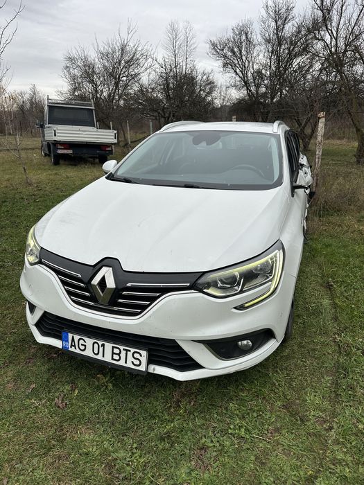 Renault megane bose 1.3 tce 2018 avariat