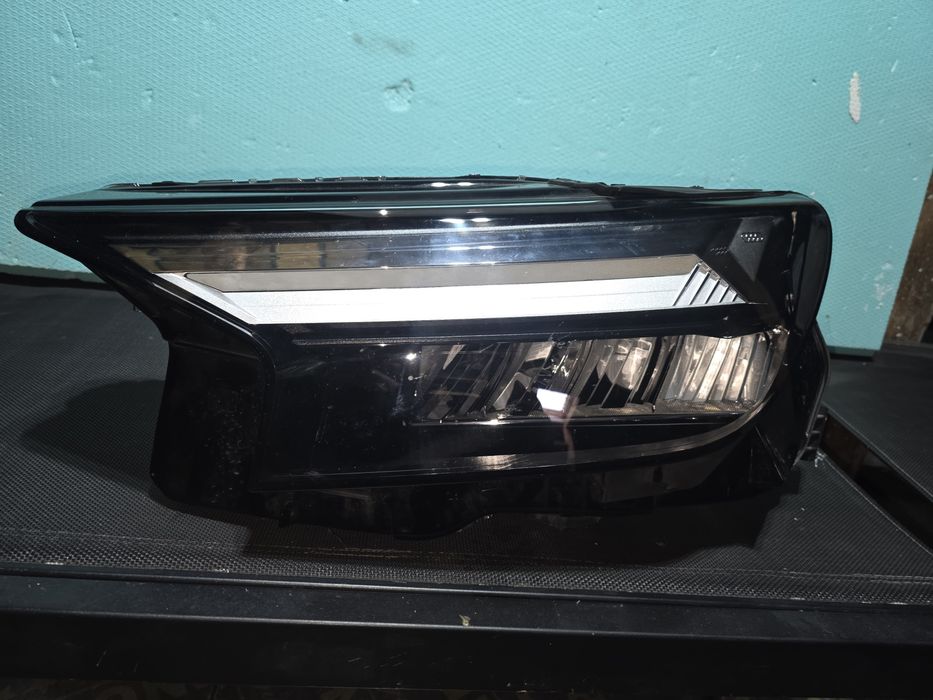 Audi Q4 E-Tron Full Led 20- ляв фар 2024