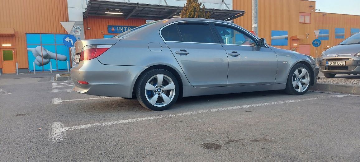 Vand sau schimb bmw e60 525d 177 cp